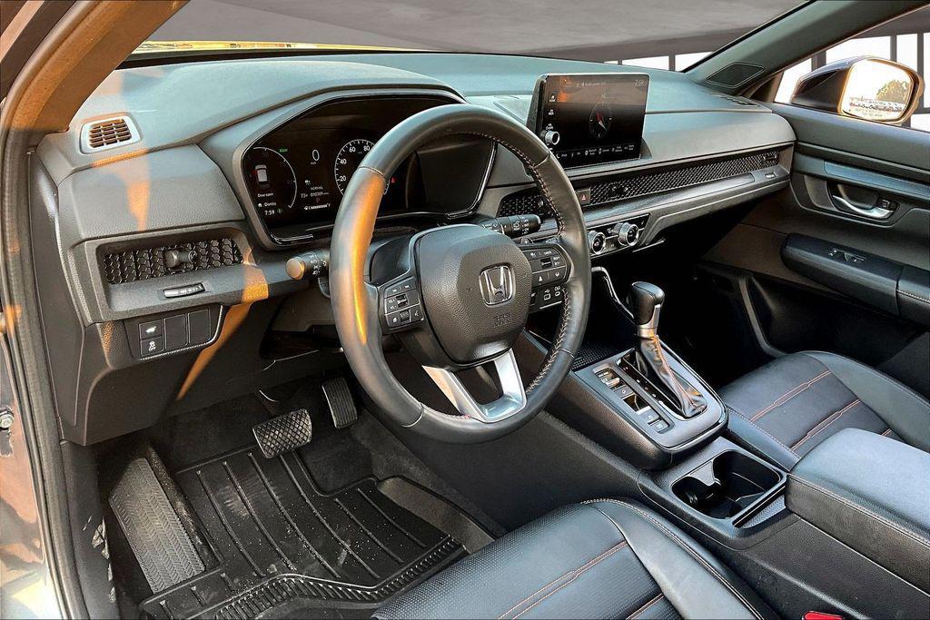 used 2025 Honda CR-V Hybrid car, priced at $36,478