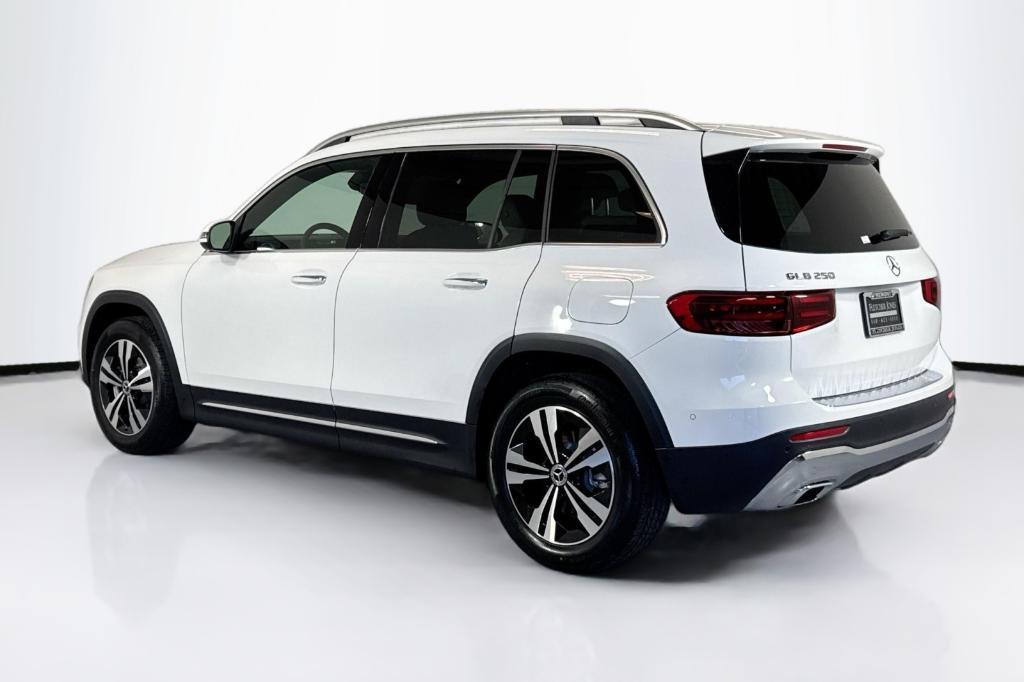 new 2026 Mercedes-Benz GLB 250 car, priced at $49,915