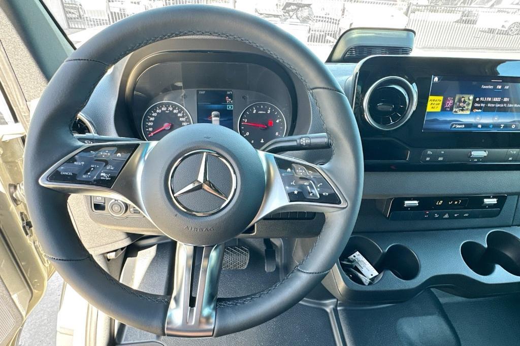 new 2025 Mercedes-Benz Sprinter 2500 car, priced at $78,733