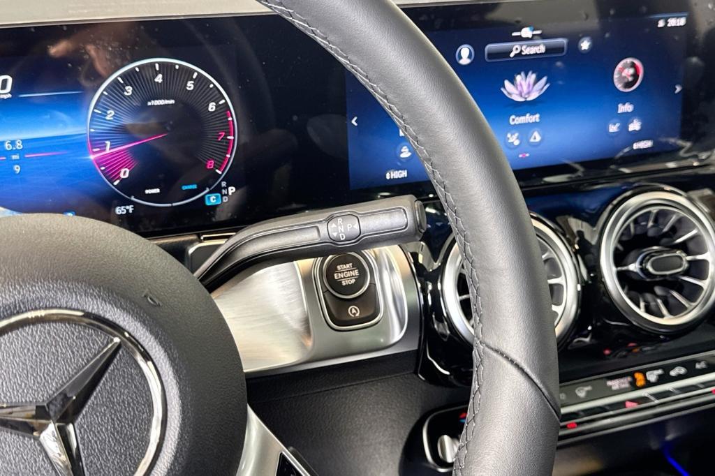 new 2026 Mercedes-Benz GLB 250 car, priced at $49,360