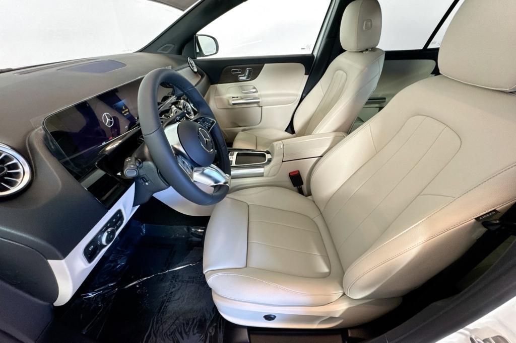 new 2026 Mercedes-Benz GLA 250 car, priced at $49,615