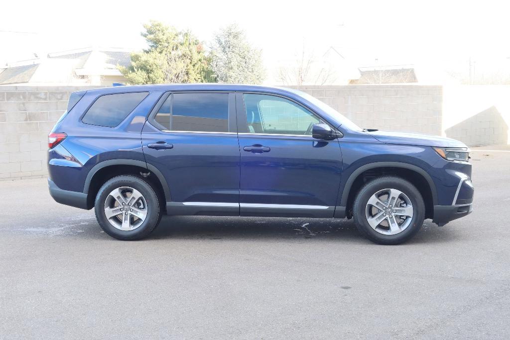 new 2025 Honda Pilot car, priced at $47,095