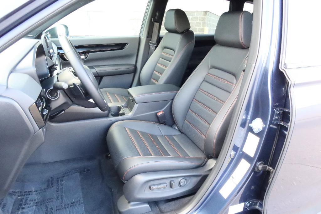 new 2026 Honda CR-V Hybrid car, priced at $44,000