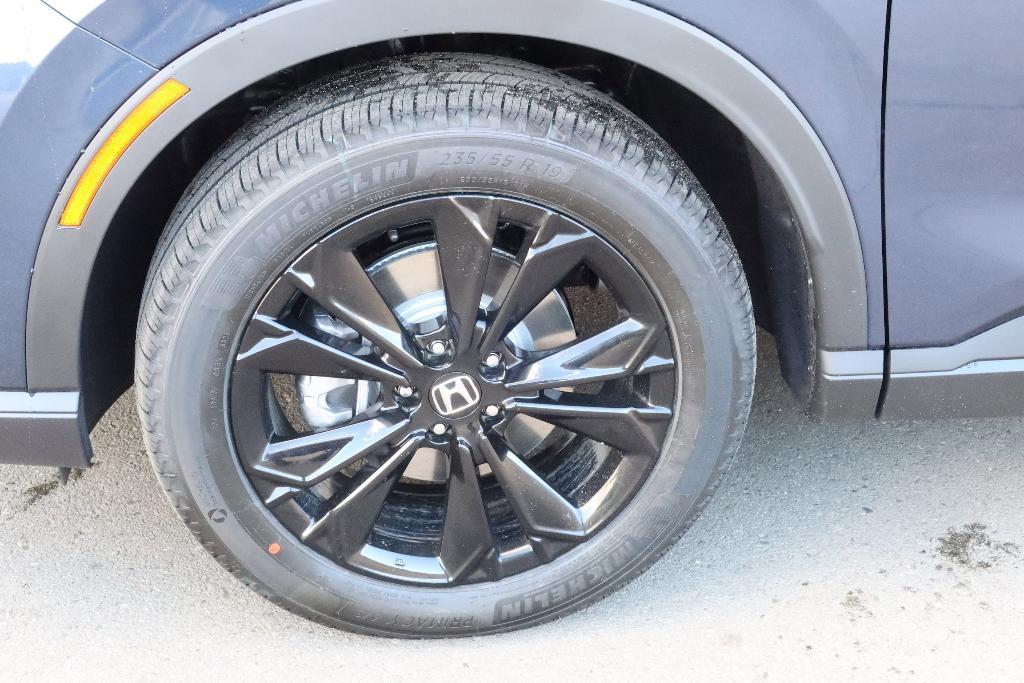 new 2026 Honda CR-V Hybrid car, priced at $44,000