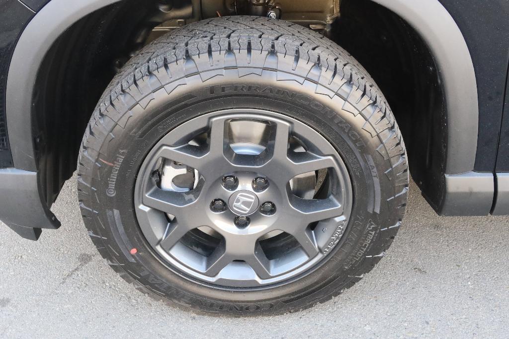 new 2025 Honda Pilot car, priced at $48,924