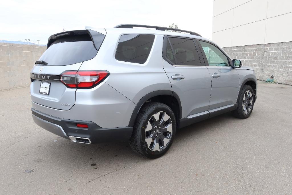 new 2026 Honda Pilot car, priced at $55,740
