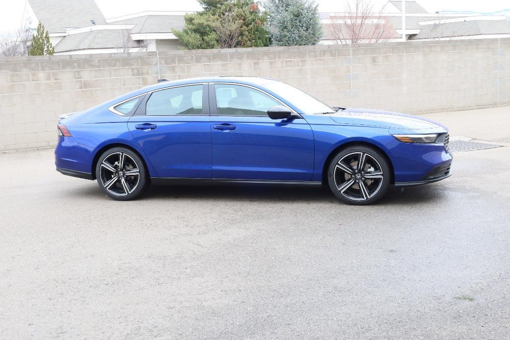 new 2025 Honda Accord Hybrid car, priced at $35,305
