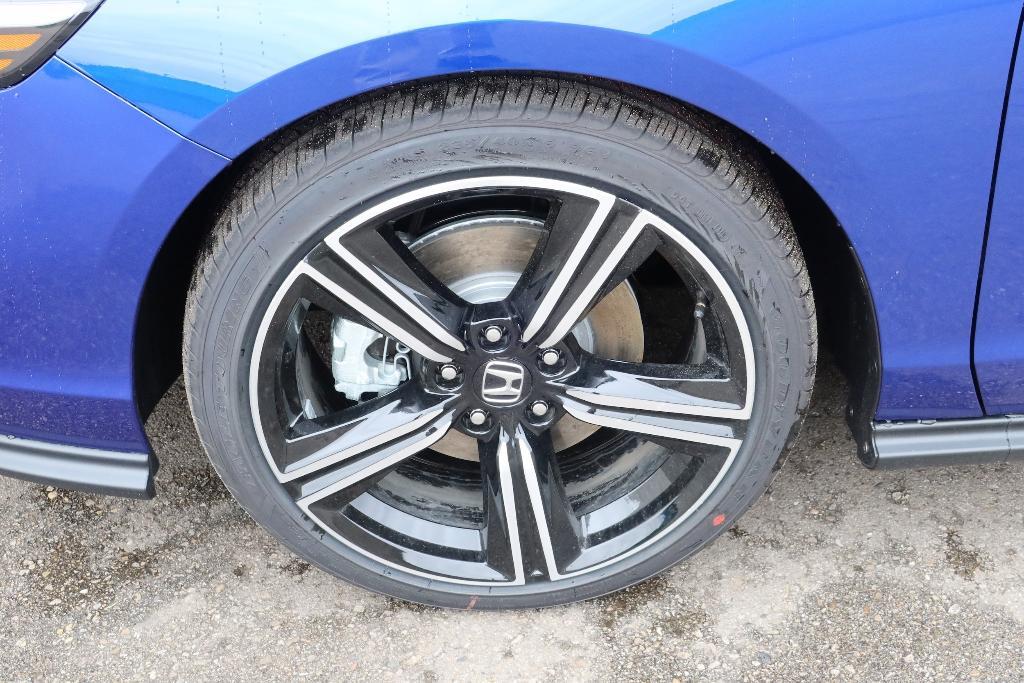 new 2025 Honda Accord Hybrid car, priced at $35,305