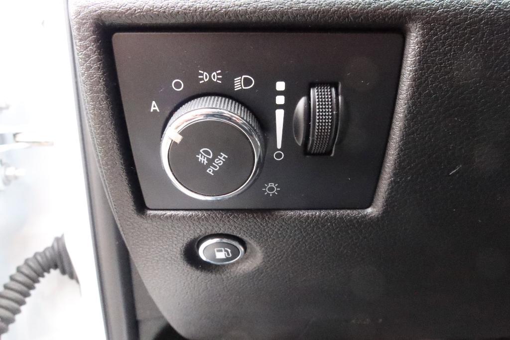 used 2018 Jeep Grand Cherokee car, priced at $17,998