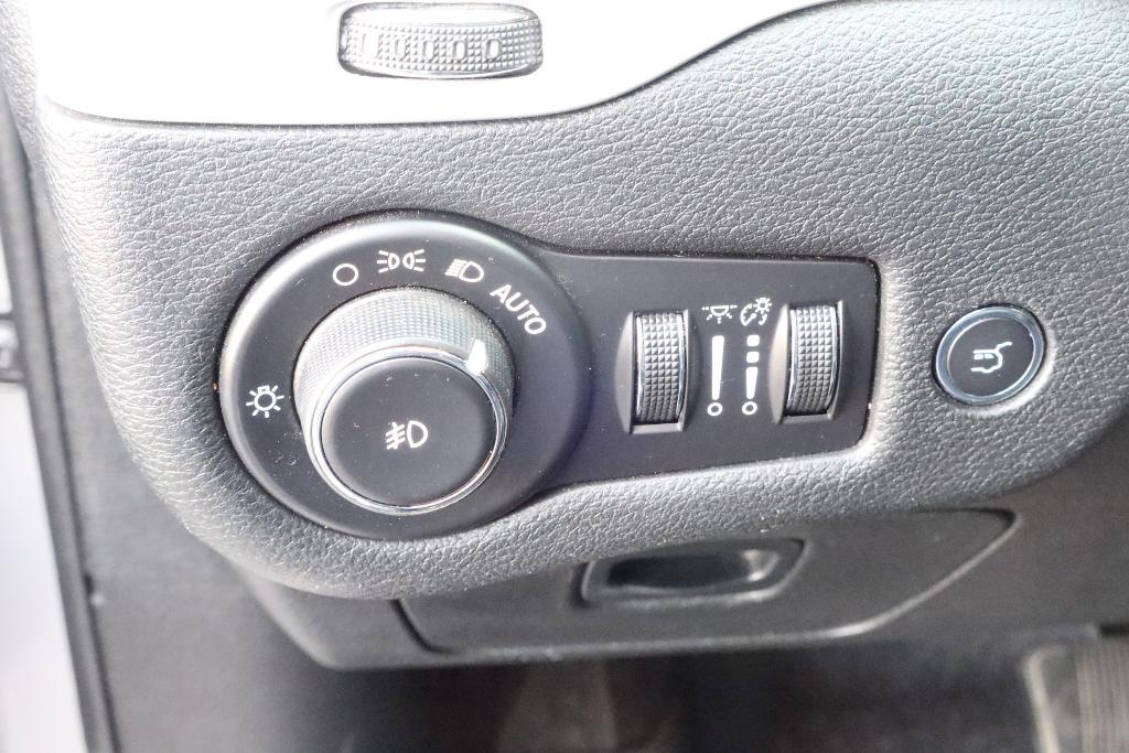 used 2016 Jeep Cherokee car, priced at $10,626