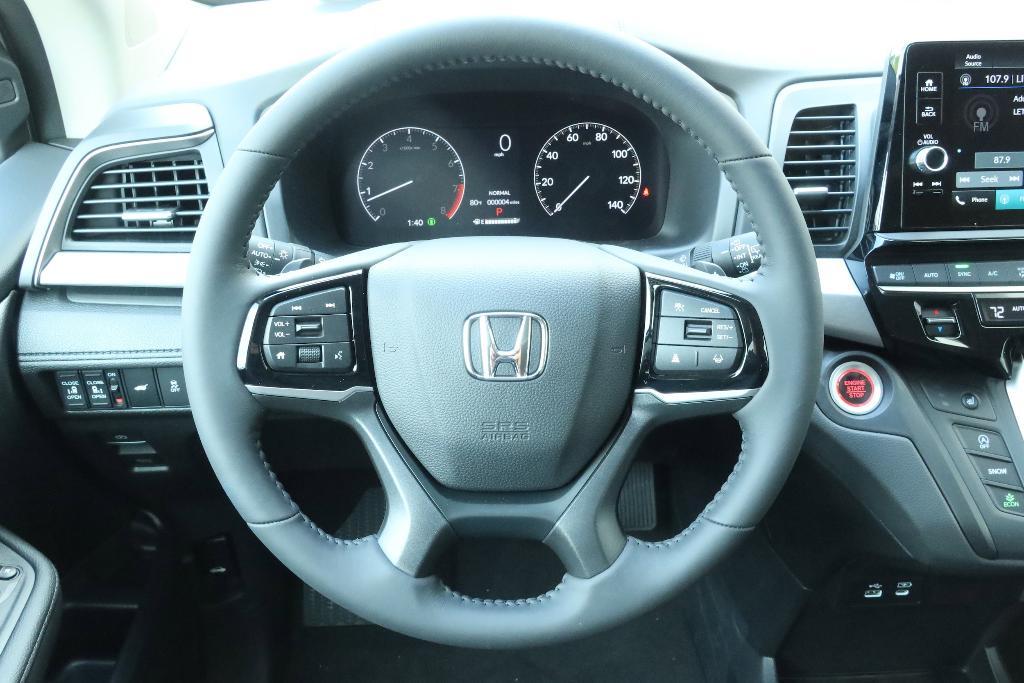 new 2026 Honda Odyssey car, priced at $45,194