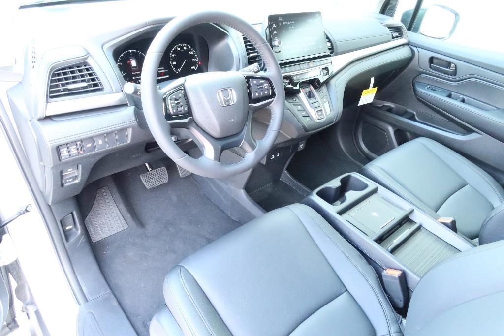 new 2026 Honda Odyssey car, priced at $45,194