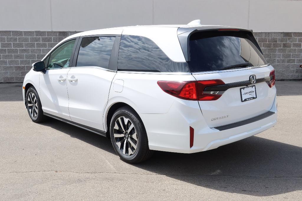 new 2026 Honda Odyssey car, priced at $45,194