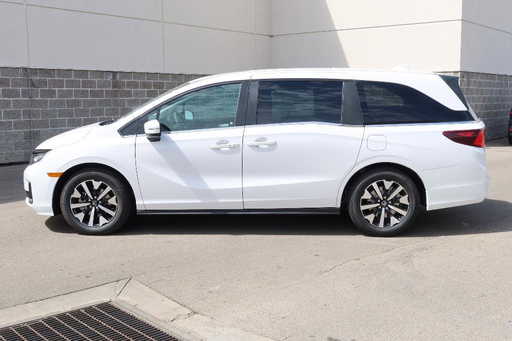 new 2026 Honda Odyssey car, priced at $45,194