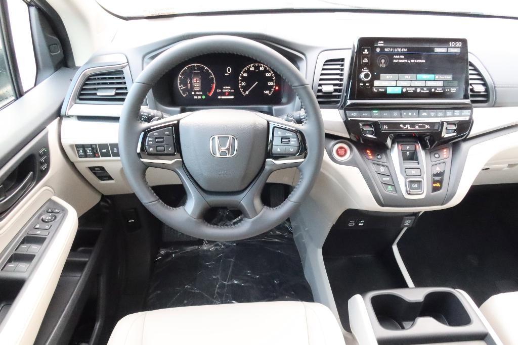new 2026 Honda Odyssey car, priced at $44,290
