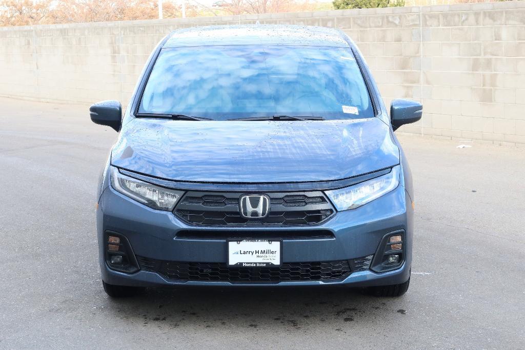 new 2026 Honda Odyssey car, priced at $44,290