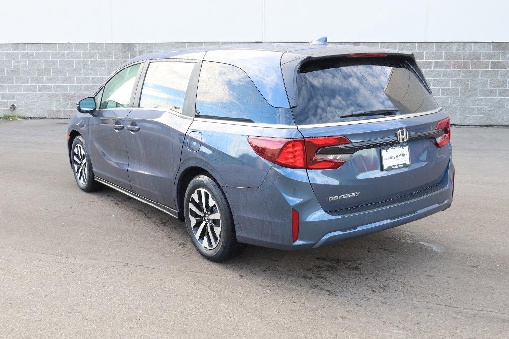 new 2026 Honda Odyssey car, priced at $44,290