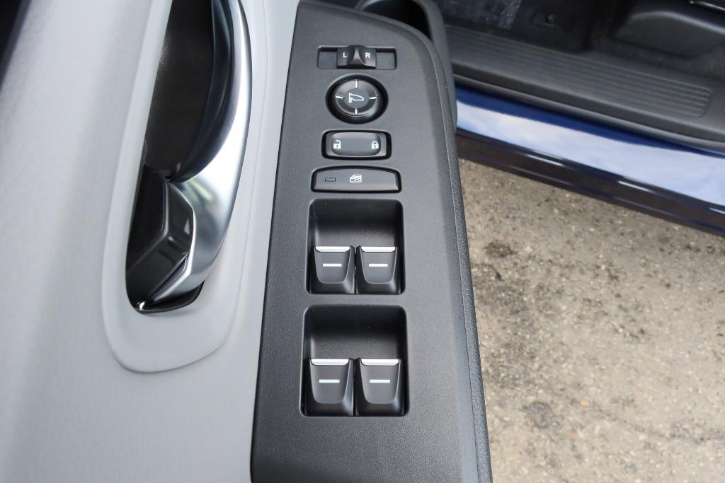 new 2025 Honda Pilot car, priced at $47,095