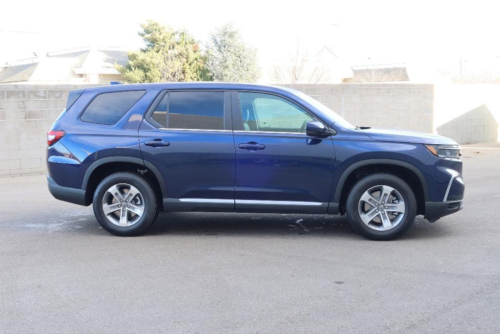 new 2025 Honda Pilot car, priced at $47,095