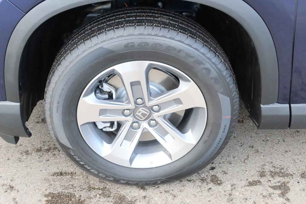 new 2025 Honda Pilot car, priced at $47,095