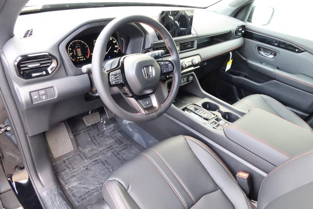 new 2025 Honda Pilot car, priced at $51,375