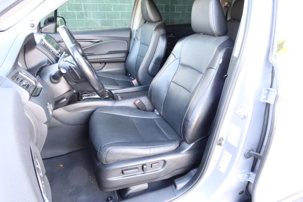used 2022 Honda Pilot car, priced at $35,829