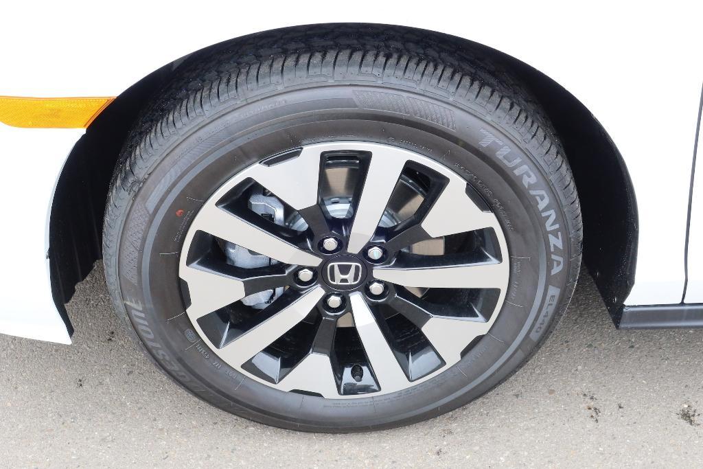 new 2026 Honda Odyssey car, priced at $44,745