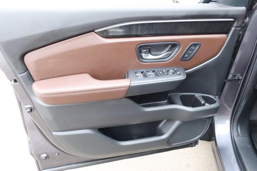 used 2024 Honda Pilot car, priced at $49,998