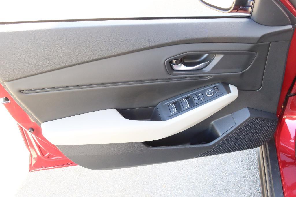 new 2025 Honda Accord car, priced at $32,659