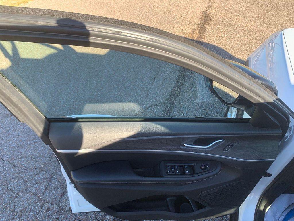 used 2023 Jeep Grand Cherokee car, priced at $27,988