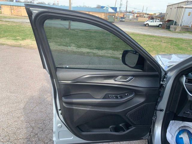 used 2025 Jeep Grand Cherokee L car, priced at $38,775