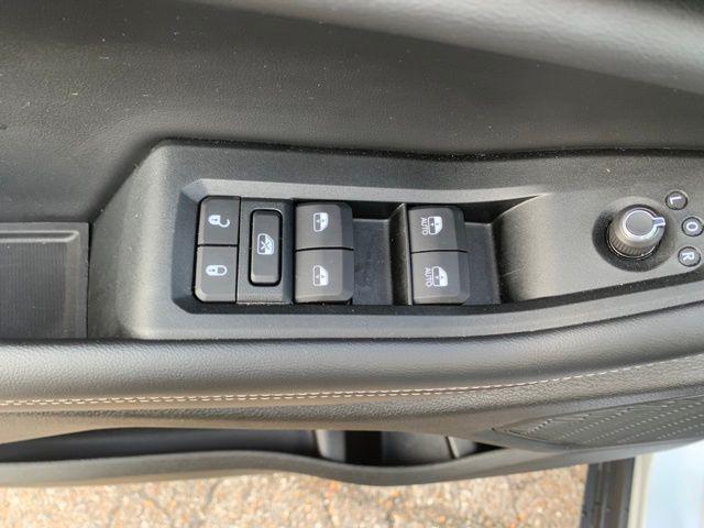 used 2025 Jeep Grand Cherokee L car, priced at $40,988