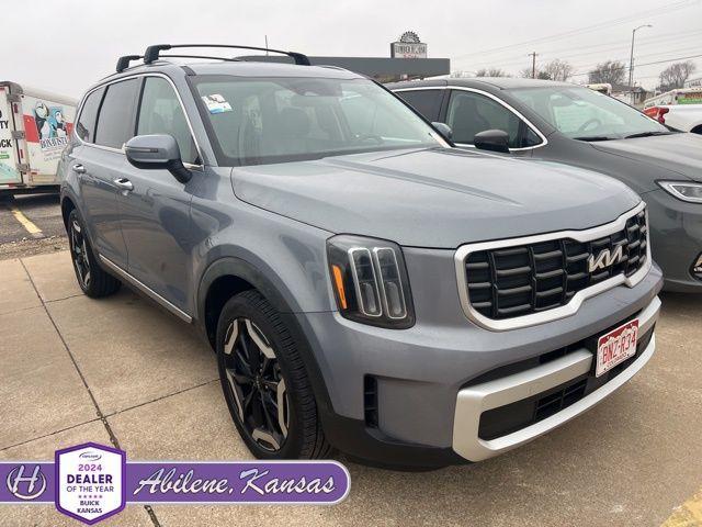 used 2025 Kia Telluride car, priced at $36,998