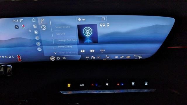 used 2025 Buick Enclave car, priced at $38,798