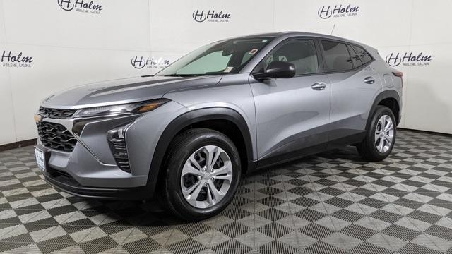 used 2026 Chevrolet Trax car, priced at $22,898