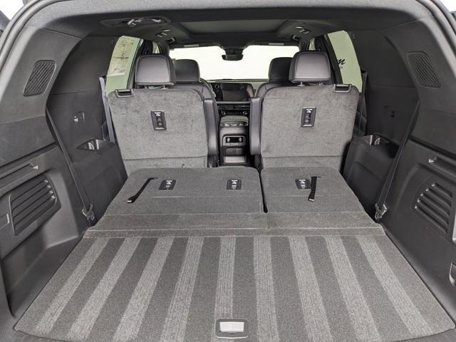 new 2026 Chevrolet Traverse car, priced at $49,058