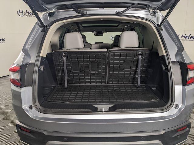 used 2025 Honda Pilot car, priced at $49,496