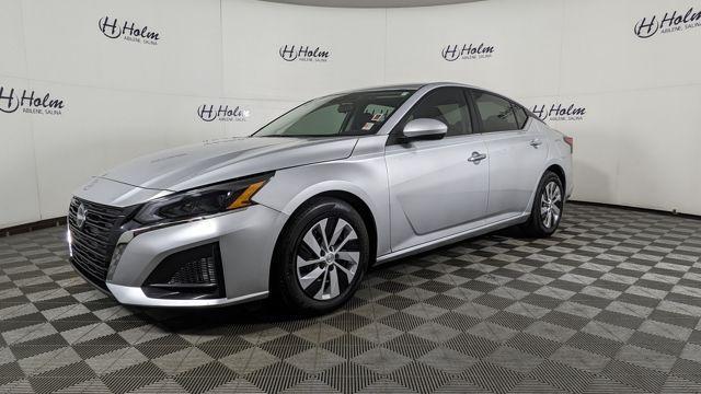 used 2023 Nissan Altima car, priced at $20,995
