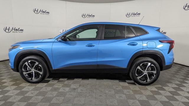 used 2025 Chevrolet Trax car, priced at $23,494