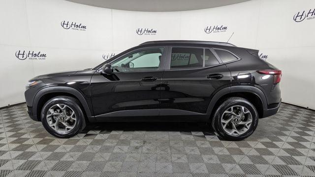used 2025 Chevrolet Trax car, priced at $22,998
