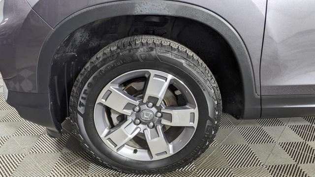 used 2025 Honda Ridgeline car, priced at $35,996