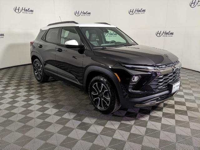 new 2025 Chevrolet TrailBlazer car, priced at $29,625