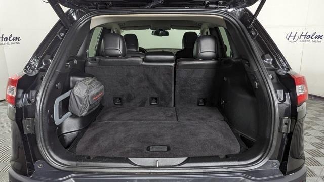 used 2015 Jeep Cherokee car, priced at $10,496