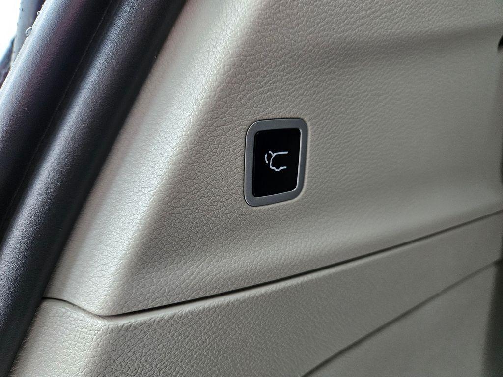 used 2020 Chrysler Pacifica car, priced at $21,499