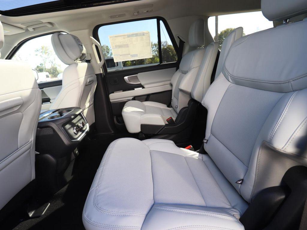 new 2026 Ford Expedition car, priced at $77,789