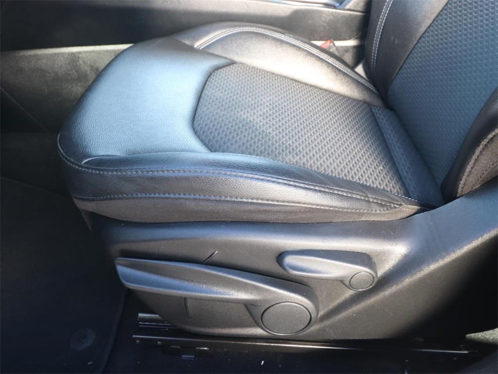 used 2024 Jeep Compass car, priced at $18,926