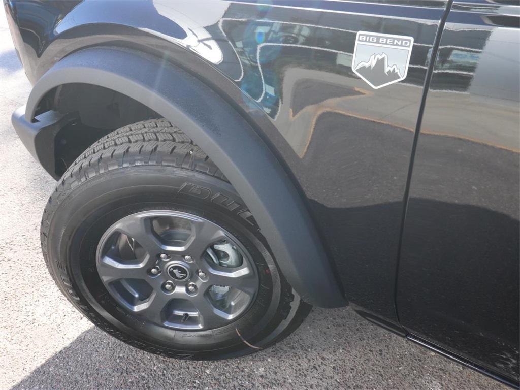 new 2025 Ford Bronco car, priced at $38,137