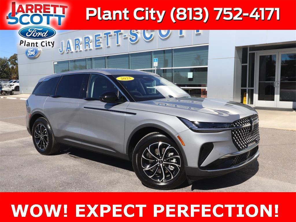 used 2025 Lincoln Nautilus car, priced at $50,929