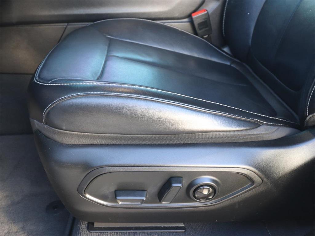 used 2023 Jeep Grand Cherokee car, priced at $28,691