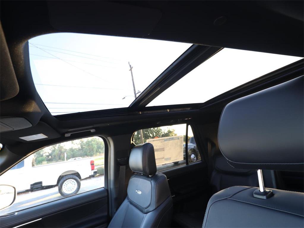 new 2025 Ford Expedition car, priced at $78,112